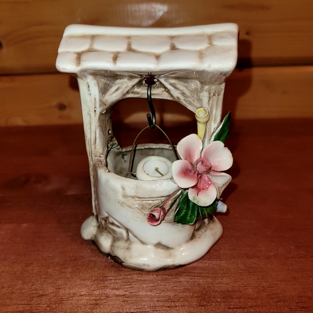 RARE Vintage Nuova Capodimonte Savastano Italian Mini Wishing Well Pink Roses